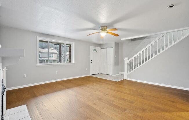 Refreshed 3 Bedroom in Elliott minutes from Downtown