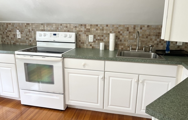 105 NARRAGANSETT