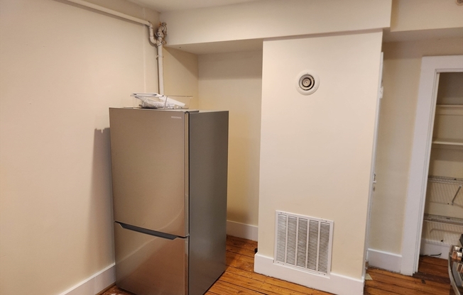 24 CENTENNIAL PL