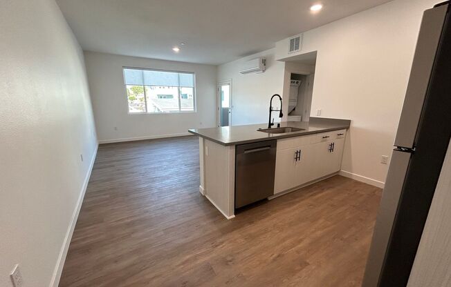 1 bed, 1 bath, 514 sqft, $2,545, Unit 2116-306