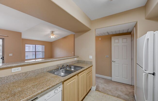 2 beds, 2 baths, 1,036 sqft, $1,500, Unit Badura Ave W. 8000 #2082