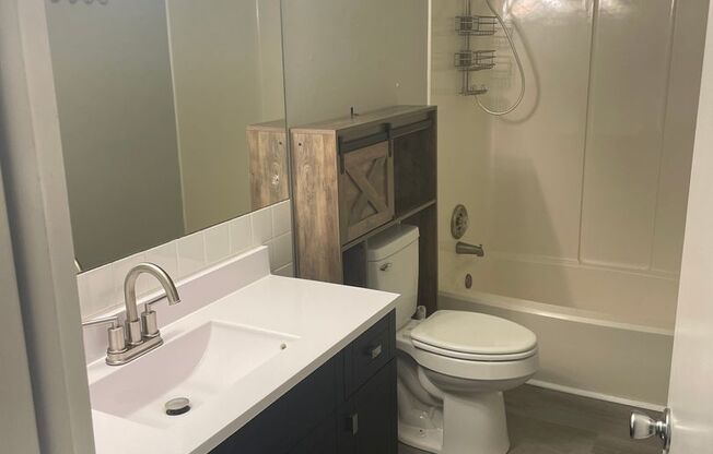 2 beds, 1 bath, $1,200