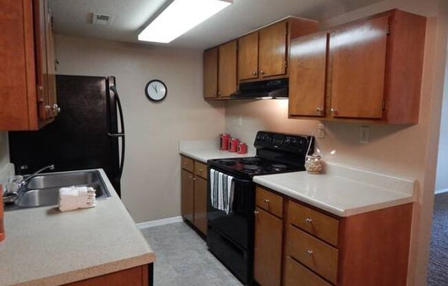 2 beds, 2 baths, 900 sqft, $1,079, Unit 705