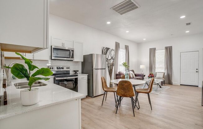 Charming Renovated 3-bedroom, 2-bathroom home!
