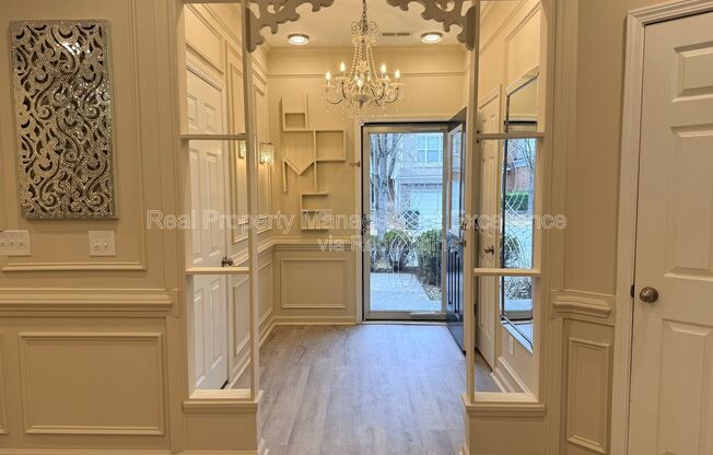 4245 CAMDEN WOODS CT