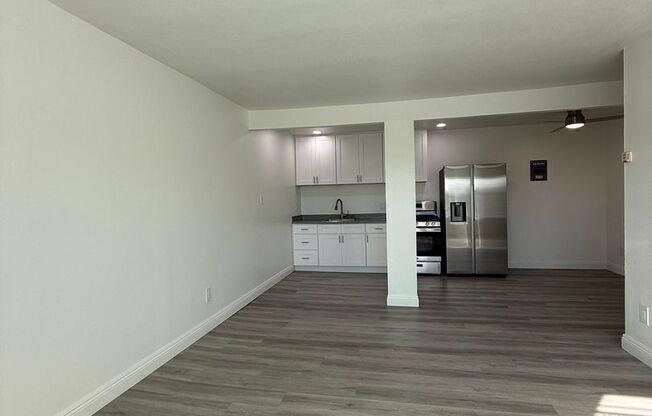 2 beds, 1 bath, 850 sqft, $2,295, Unit 9195-10