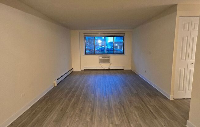 1 bed, 1 bath, 700 sqft, $1,695, Unit 431-#123