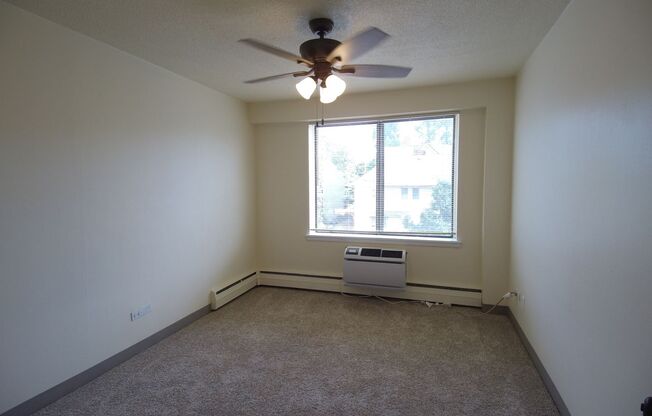 2 beds, 1.5 baths, 850 sqft, $1,650, Unit 308