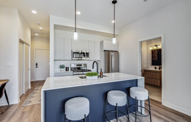 1 bed, 1 bath, 675 sqft, $2,675, Unit 3431-402