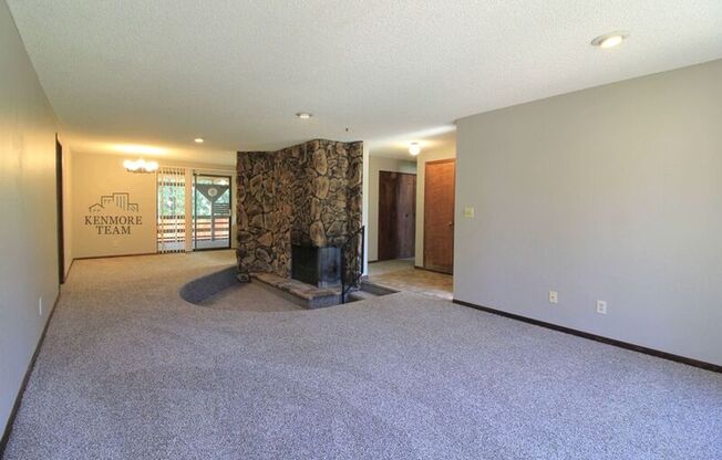 1415 S Ione Pl