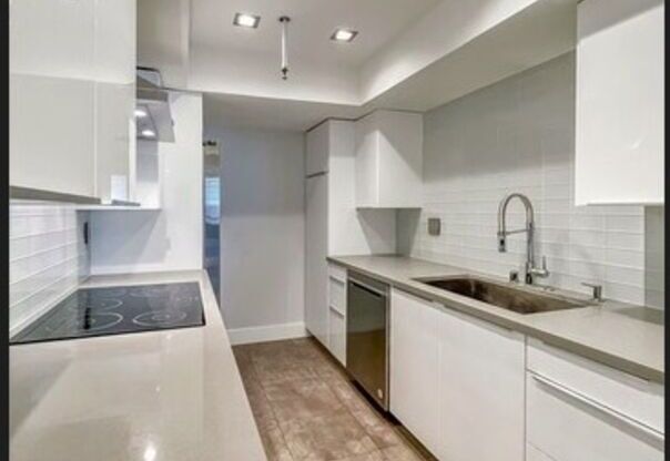 1 bed, 2 baths, 1,139 sqft, $4,495, Unit 907