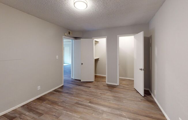 2 beds, 1 bath, 853 sqft, $895