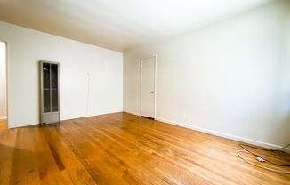 1 bed, 1 bath, $1,325, Unit 16