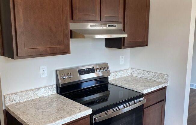 2 beds, 1.5 baths, 1,150 sqft, $1,925, Unit 10NW