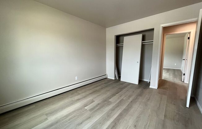 3 beds, 2 baths, $1,695, Unit 124