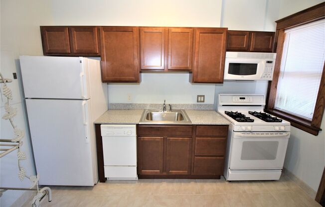 Large 1-Bedroom Apartment at 4732 Anthony Wayne Drive