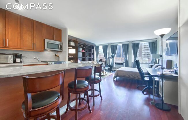 Studio, 1 bath, 475 sqft, $3,300, Unit 6F