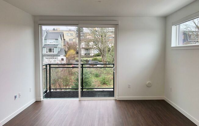 2 beds, 2 baths, 976 sqft, $3,650, Unit 519