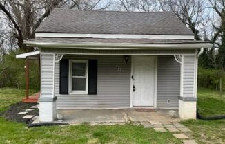 2 bedroom, 1 bath house in Columbia!