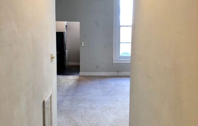 1 bed, 1 bath, 650 sqft, $1,200