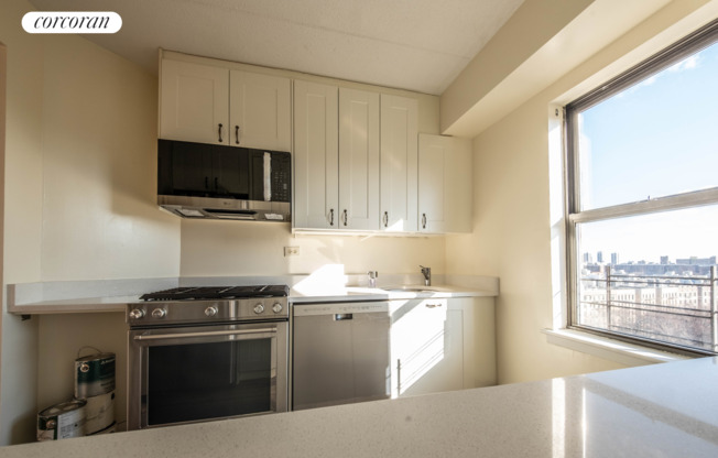 1 bed, 1 bath, 782 sqft, $3,700, Unit 10E