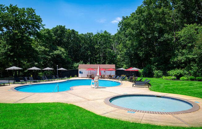 Atlantic Pointe pool and pool house