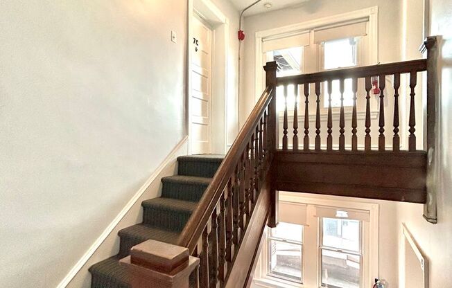 1 bed, 1 bath, 1,100 sqft, $1,900, Unit 7C