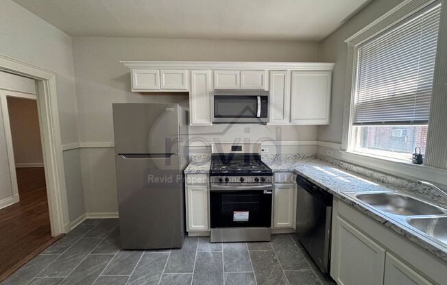 2 beds, 1 bath, 950 sqft, $995, Unit 1351-3