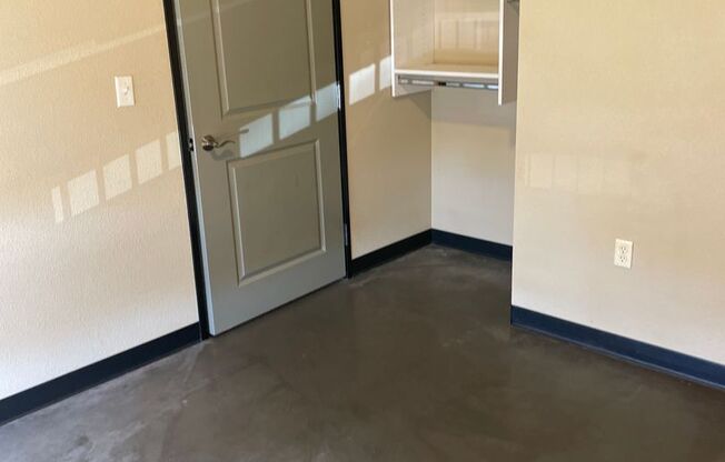 1 bed, 1 bath, 578 sqft, $1,285, Unit 211