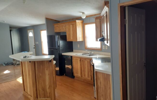 3 beds, 2 baths, $795, Unit C7