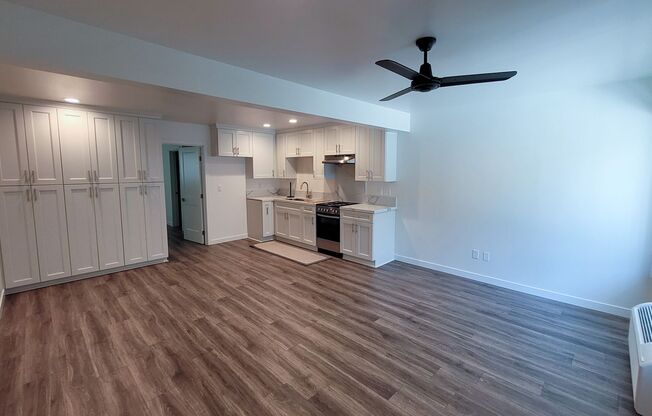1 bed, 1 bath, 515 sqft, $1,900, Unit 16