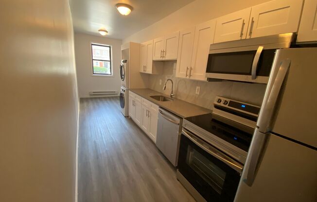 Newly Renovated Luxury apartments! Studio's, 1BR and 2BR's available now!! One Month's Rent Free.