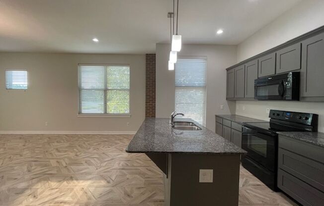 622 Hemphill Street Apartment #202