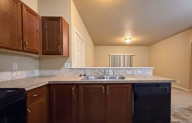 2 beds, 2 baths, 1,090 sqft, $1,600, Unit 519-07