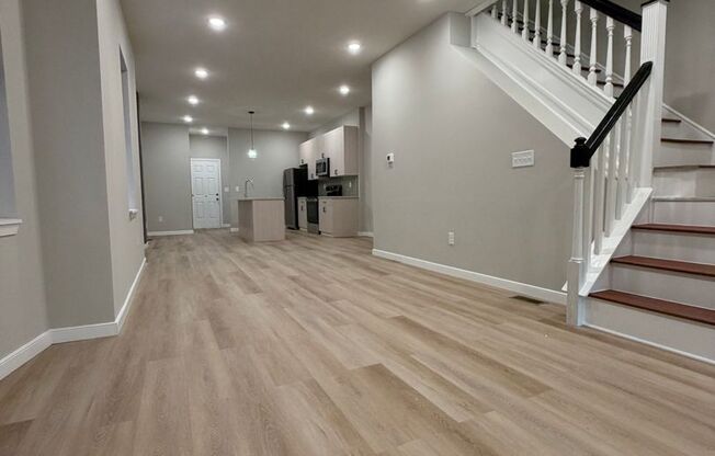 ⭐⭐⭐ NEWLY RENOVATED 4 BEDROOMS & 2.5 BATH HOUSE LOCATED IN WEST PHILLY ⭐⭐⭐