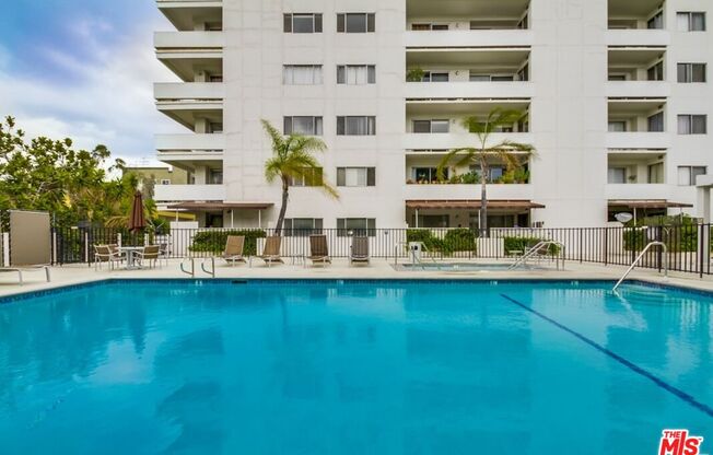 2 beds, 2 baths, 1,377 sqft, $5,750, Unit 802