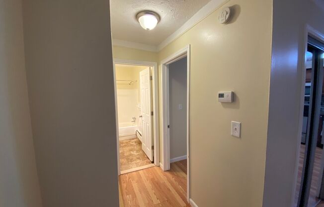 1 bed, 1 bath, 750 sqft, $1,095, Unit 1005-63