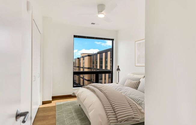 1 bed, 1 bath, 694 sqft, $1,375, Unit A419