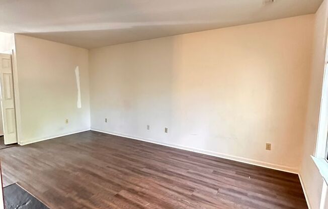 3 beds, 2.5 baths, $1,950