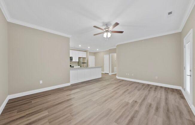 1 bed, 1 bath, 798 sqft, $900, Unit 233