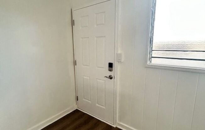 2 beds, 1 bath, $2,000, Unit ML056 582 Lauiki Street Unit C-1