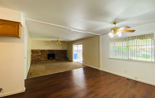 $2,395 Herndon & First, Spacious 4 Bedroom Home - E. Magill Ave, Fresno