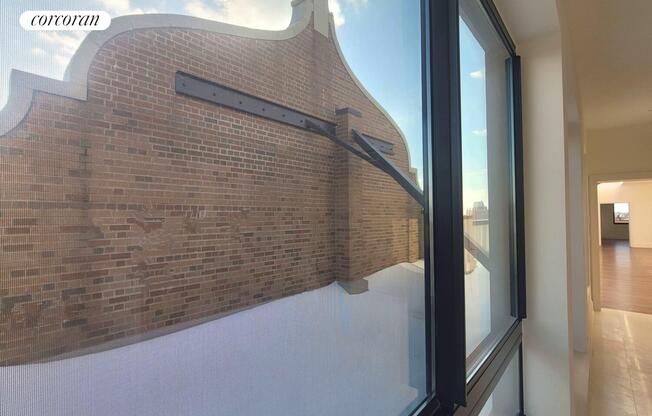 6 beds, 4.5 baths, 6,000 sqft, $55,000, Unit PHA