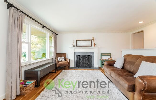 Your West Seattle Retreat – Hot Tub, Firepit & Quiet Streets Await