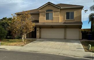 5 beds, 2.5 baths, $3,200