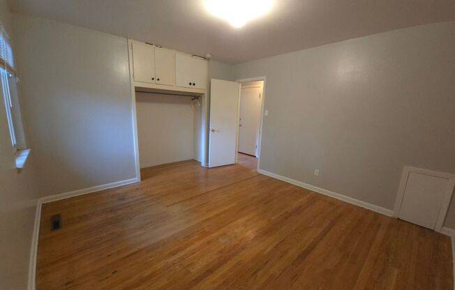 2 beds, 1 bath, $3,600, Unit 821