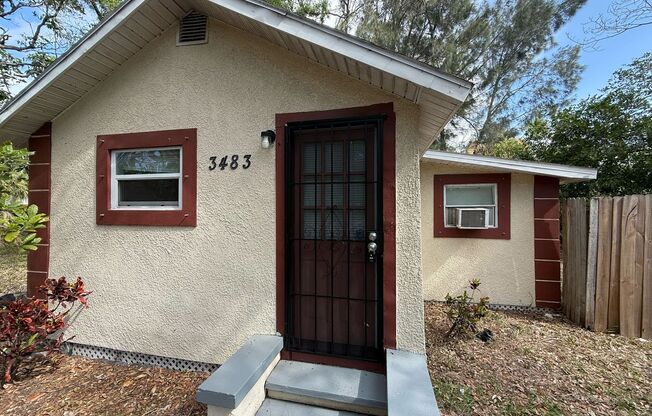 2/1 St Pete Move In Ready