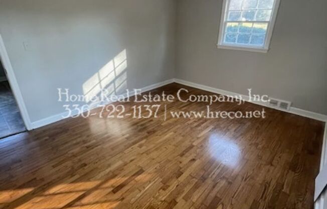 3 beds, 1 bath, $1,195