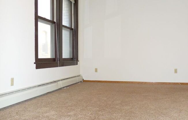 2 beds, 2 baths, 1,075 sqft, $1,450, Unit 12 - 01