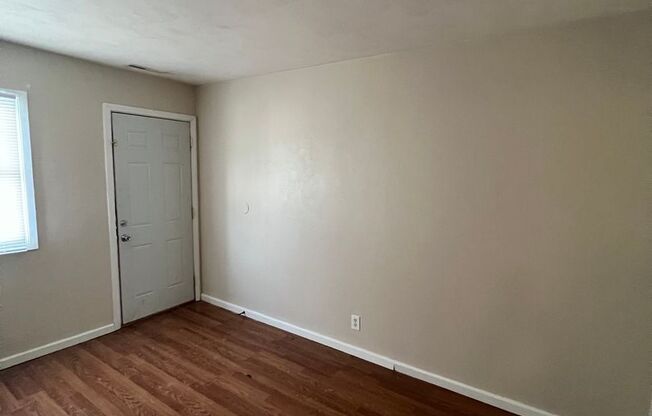 2 beds, 1 bath, $725, Unit 3418 Apt 3